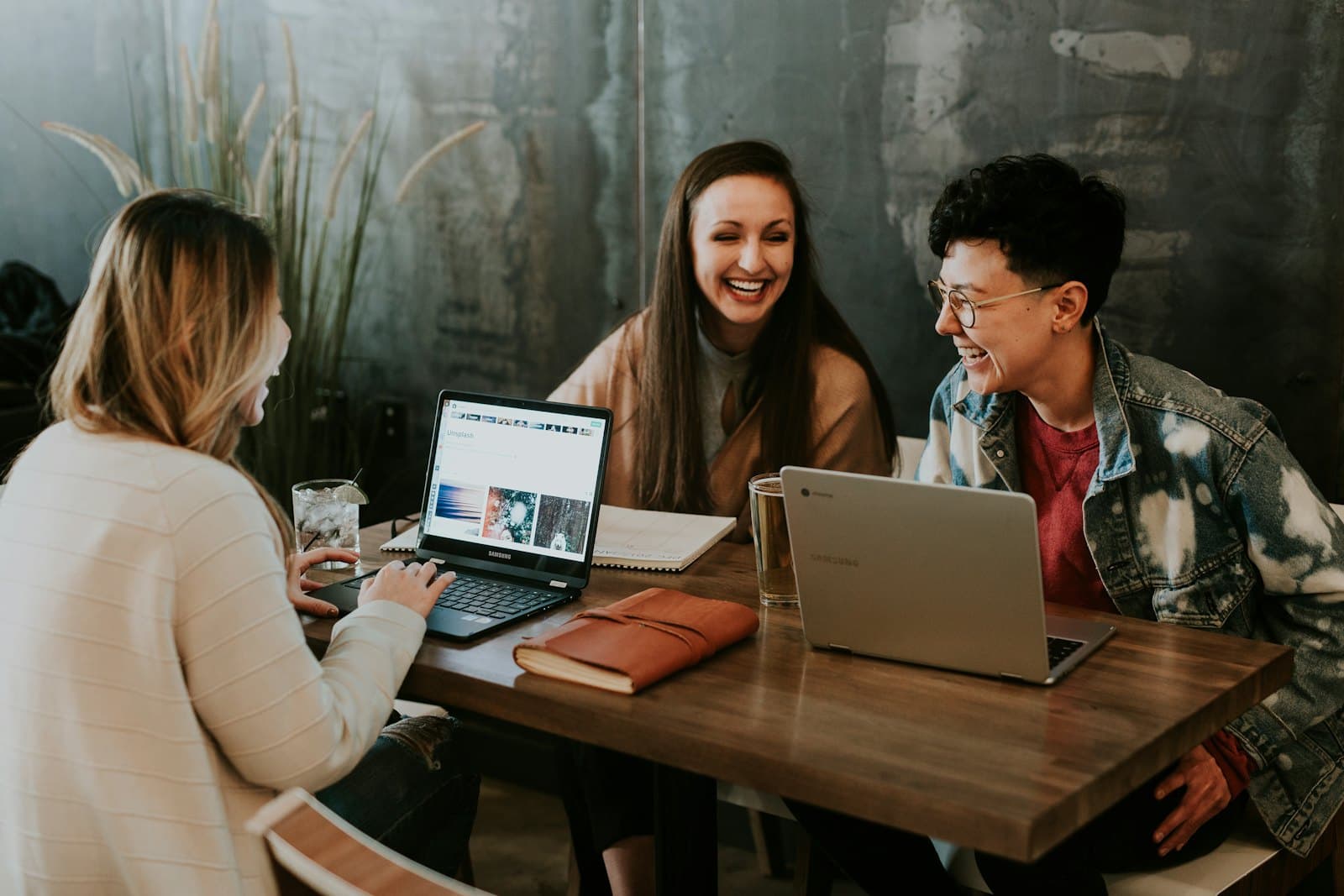 Career mentor guiding fresh college graduates during an internship career-guidance session